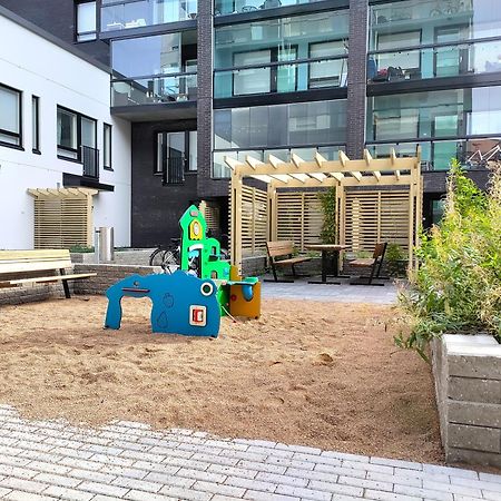 Fully Equipped New Apartment With Free Parking 탐페레 외부 사진